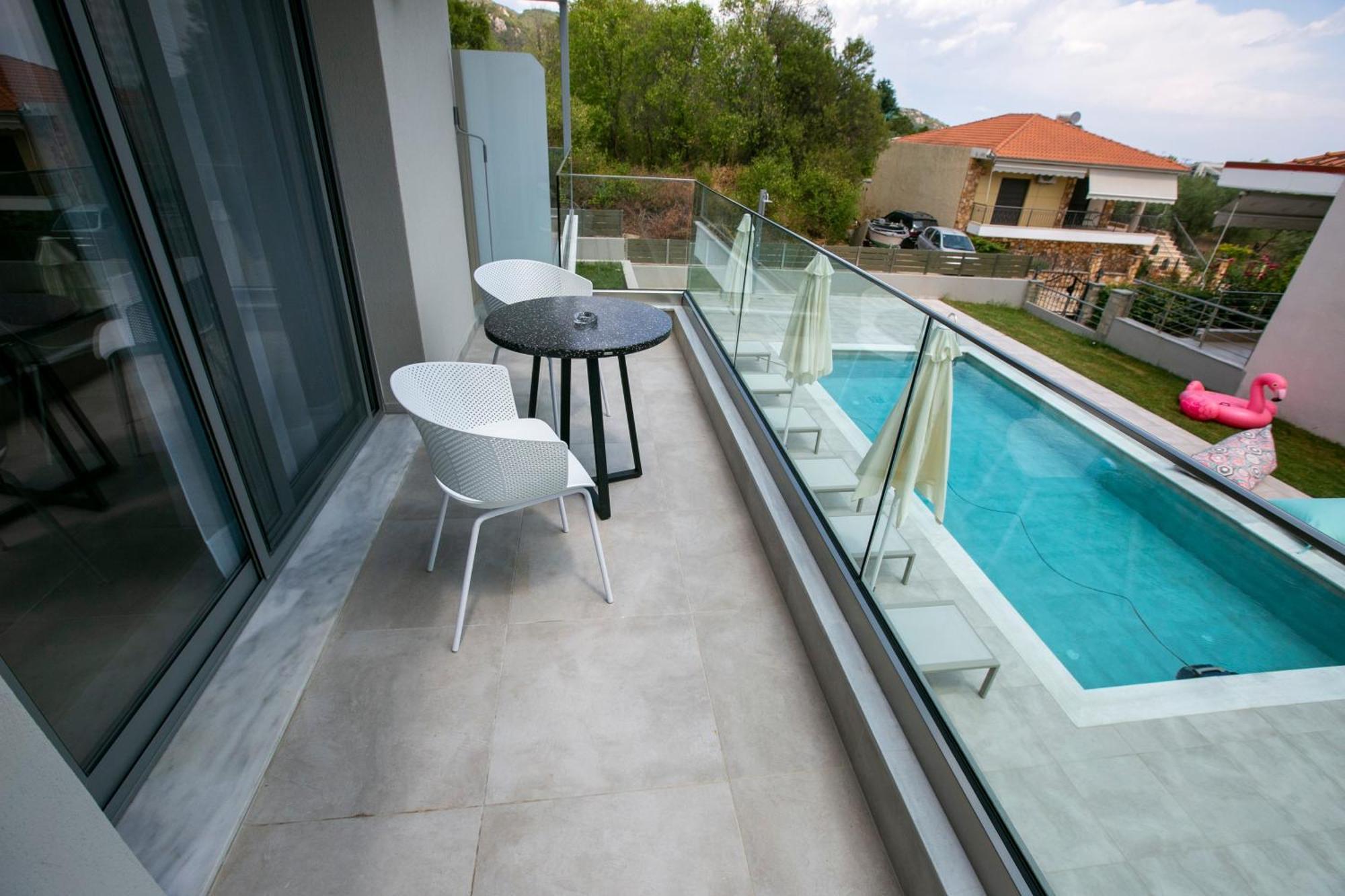 Arodo Suites Nea Iraklitsa Zewnętrze zdjęcie