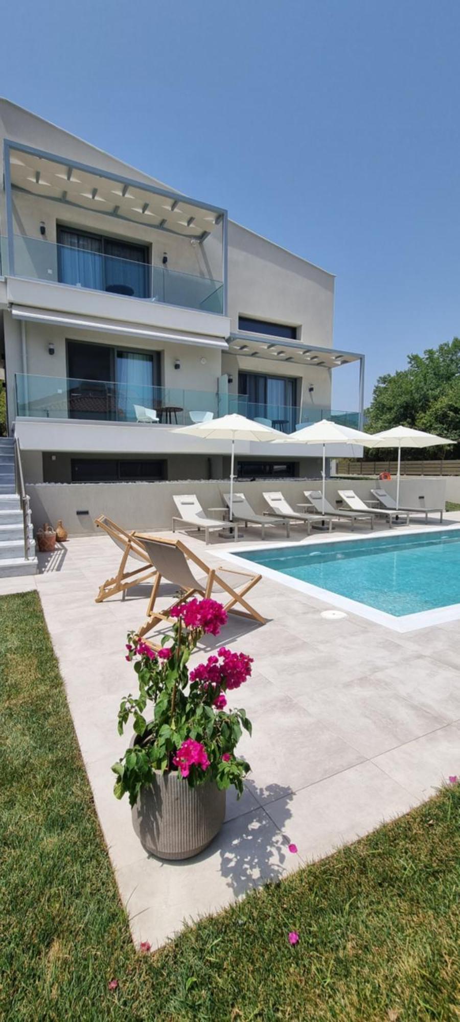 Arodo Suites Nea Iraklitsa Zewnętrze zdjęcie